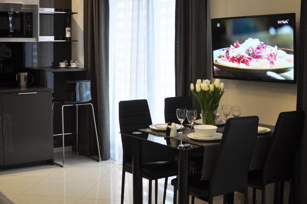 Moko Apartment Parking W Cenie وارسو المظهر الخارجي الصورة
