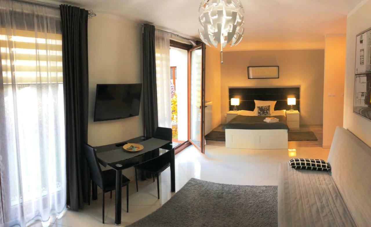 Moko Apartment Parking W Cenie وارسو المظهر الخارجي الصورة
